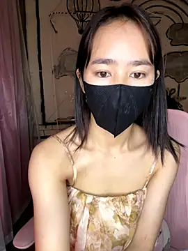 Snapshot of TiNa_04 chatting on December 19, 2025, 11:56 pm TiNa 04 online show from December 19, 2025, 11:56 pm