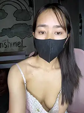 Snapshot of TiNa_04 chatting on January 15, 2026, 8:41 am TiNa 04 online show from January 15, 2026, 8:41 am