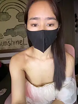 Snapshot of TiNa_04 chatting on January 18, 2026, 12:25 am TiNa 04 online show from January 18, 2026, 12:25 am