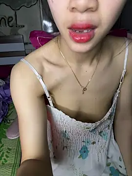 Snapshot of TiNa_04 chatting on February 22, 2026, 11:36 pm TiNa 04 online show from February 22, 2026, 11:36 pm