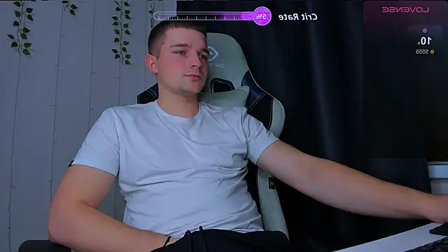 Your Claddagh online show from November 3, 2025, 5:47 pm