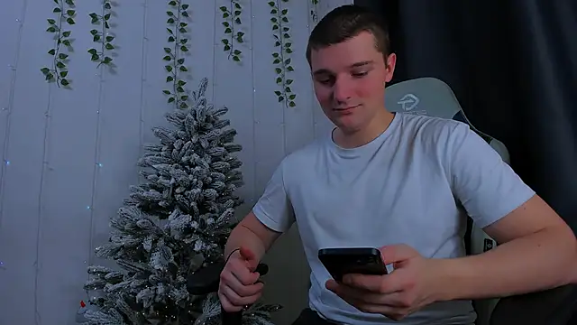 Your Claddagh online show from December 20, 2025, 5:42 pm