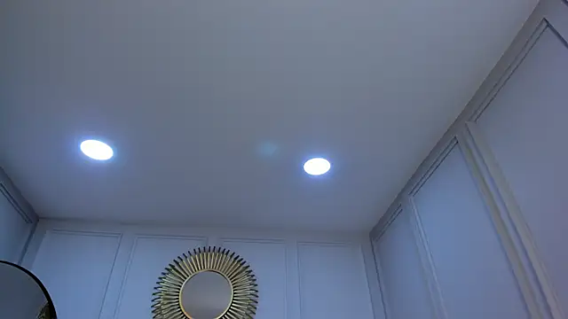 CharlotteBrownn  online show from November 27, 2025, 3:41 am