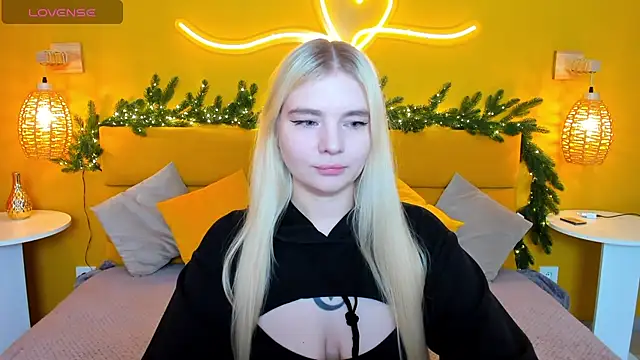 RuthBryant online show from November 29, 2025, 12:35 am