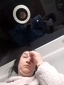 Snapshot of Funny_Karina chatting on February 23, 2026, 5:27 am Funny Karina online show from February 23, 2026, 5:27 am