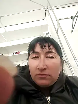 Snapshot of Funny_Karina chatting on April 6, 2026, 9:43 am Funny Karina online show from April 6, 2026, 9:43 am