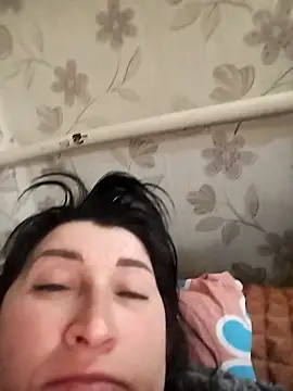 Snapshot of Funny_Karina chatting on April 7, 2026, 3:40 am Funny Karina online show from April 7, 2026, 3:40 am