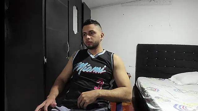 Ryan xc1 online show from December 4, 2025, 2:21 am