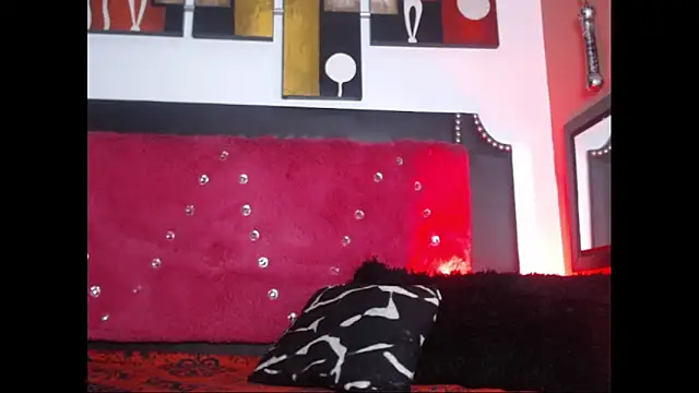 Engeelll online show from November 26, 2025, 6:31 pm