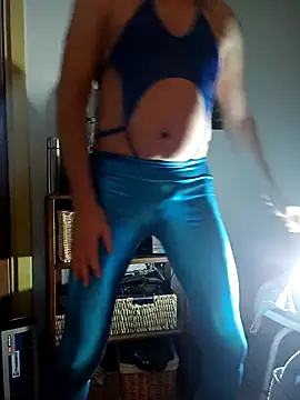 toywood online show from November 12, 2025, 7:13 pm