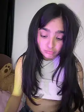 Snapshot of Clementyne30 chatting on November 2, 2025, 1:30 am Clementyne30 online show from November 2, 2025, 1:30 am