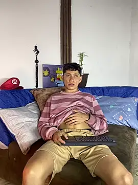 Snapshot of elfernh chatting on October 19, 2025, 5:08 am elfernh online show from October 19, 2025, 5:08 am