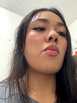 Snapshot of Mariaotalvaro chatting on October 29, 2025, 3:14 pm Mariaotalvaro online show from October 29, 2025, 3:14 pm