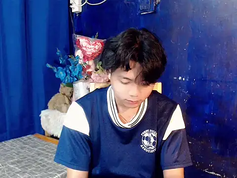 youre BabyBoy online show from November 9, 2025, 4:33 am