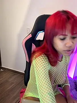 Snapshot of samiacooper25 chatting on September 17, 2025, 11:56 am samiacooper25 online show from September 17, 2025, 11:56 am