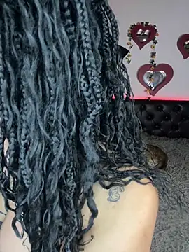 Babylulu b online show from November 27, 2025, 3:36 pm