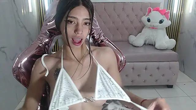 Snapshot of alehp_rose_s chatting on February 10, 2026, 1:04 pm alehp rose s online show from February 10, 2026, 1:04 pm