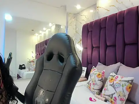 cloe spencerr online show from September 29, 2025, 5:07 pm