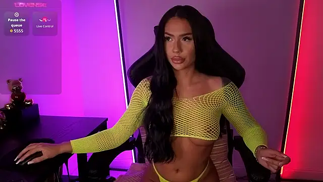 Snapshot of alisonrouge chatting on February 20, 2026, 8:09 pm alisonrouge online show from February 20, 2026, 8:09 pm