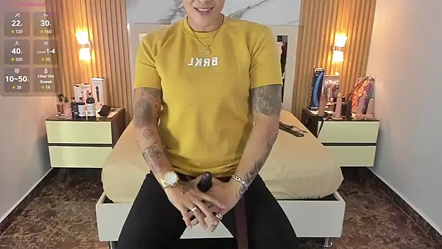 KAROLLJONES1 online show from September 20, 2025, 2:45 am