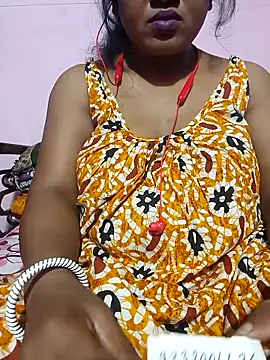 Cute-Swewty online show from November 5, 2025, 1:00 pm