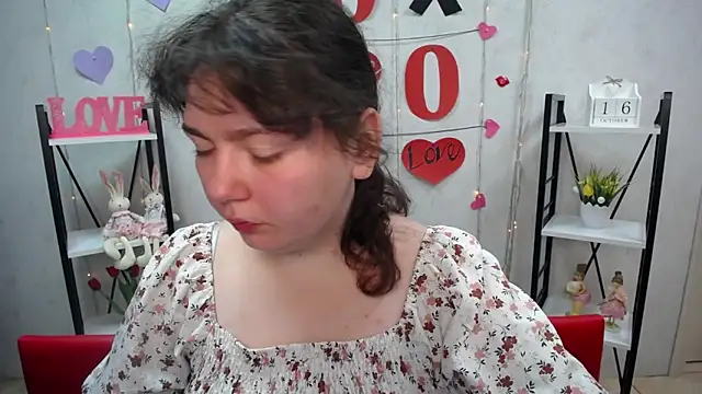 Snapshot of NeonilaLisova chatting on October 16, 2025, 5:30 am NeonilaLisova online show from October 16, 2025, 5:30 am