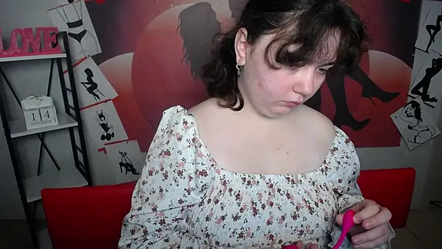 Snapshot of NeonilaLisova chatting on November 14, 2025, 6:23 am NeonilaLisova online show from November 14, 2025, 6:23 am