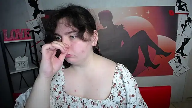 Snapshot of NeonilaLisova chatting on December 2, 2025, 12:10 pm NeonilaLisova online show from December 2, 2025, 12:10 pm