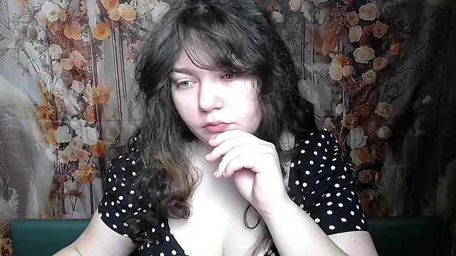 Snapshot of NeonilaLisova chatting on February 5, 2026, 6:07 am NeonilaLisova online show from February 5, 2026, 6:07 am