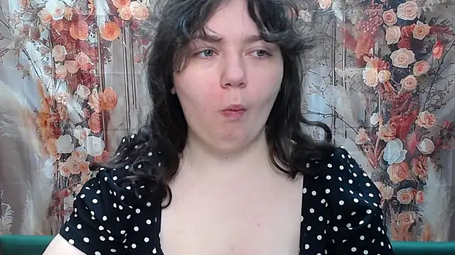 Snapshot of NeonilaLisova chatting on February 8, 2026, 6:06 am NeonilaLisova online show from February 8, 2026, 6:06 am