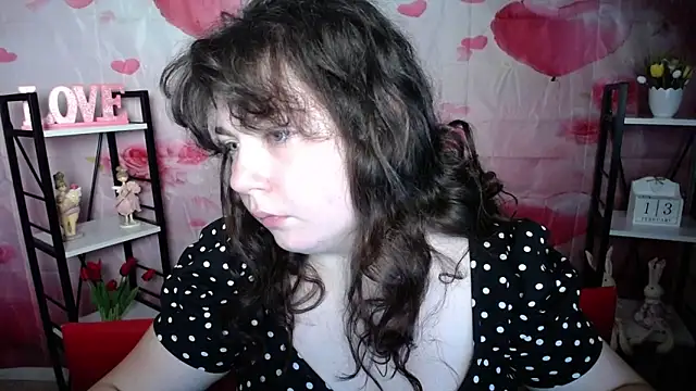 Snapshot of NeonilaLisova chatting on February 13, 2026, 6:09 am NeonilaLisova online show from February 13, 2026, 6:09 am