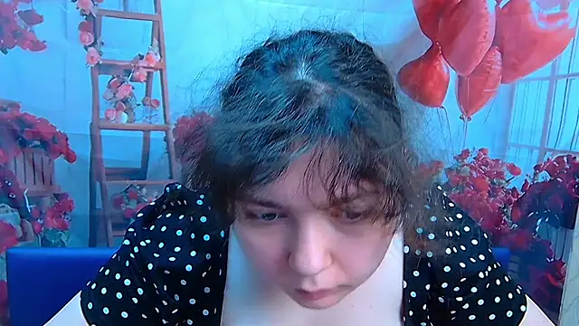 Snapshot of NeonilaLisova chatting on February 16, 2026, 12:45 pm NeonilaLisova online show from February 16, 2026, 12:45 pm