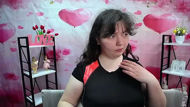 Snapshot of NeonilaLisova chatting on April 17, 2026, 5:10 am NeonilaLisova online show from April 17, 2026, 5:10 am