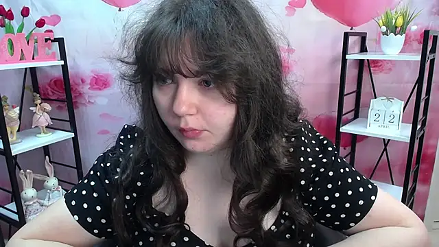 Snapshot of NeonilaLisova chatting on April 23, 2026, 5:08 am NeonilaLisova online show from April 23, 2026, 5:08 am
