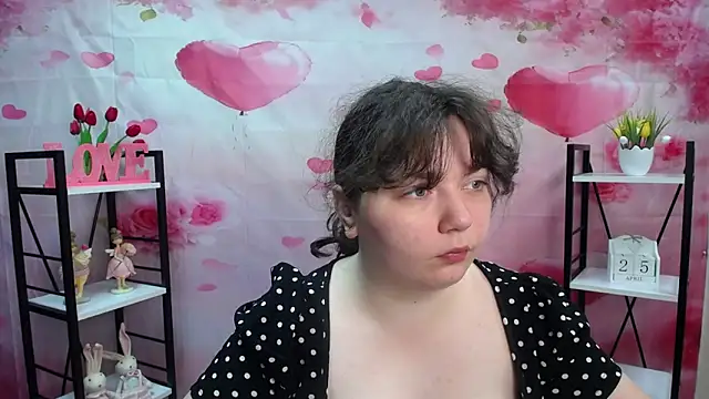 Snapshot of NeonilaLisova chatting on April 26, 2026, 5:16 am NeonilaLisova online show from April 26, 2026, 5:16 am
