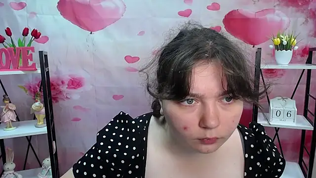 Snapshot of NeonilaLisova chatting on May 8, 2026, 5:13 am NeonilaLisova online show from May 8, 2026, 5:13 am