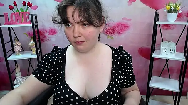 Snapshot of NeonilaLisova chatting on May 9, 2026, 11:04 am NeonilaLisova online show from May 9, 2026, 11:04 am
