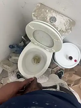 Snapshot of Smallboybigworld chatting on December 22, 2025, 11:29 am Smallboybigworld online show from December 22, 2025, 11:29 am