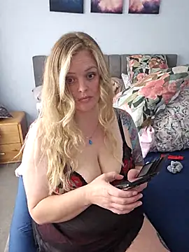 Bridgette03 online show from October 7, 2025, 1:03 am