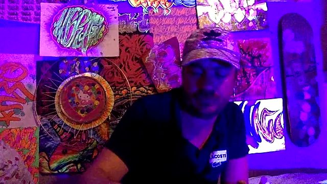 3615-ULLA online show from April 15, 2026, 7:58 pm