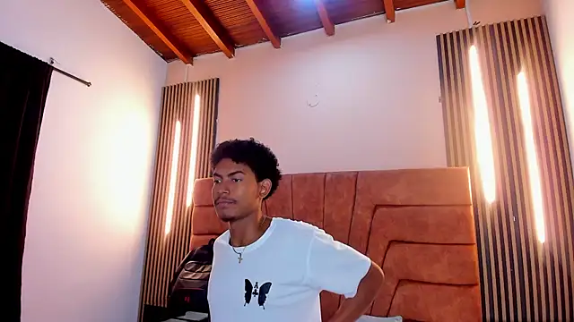 FYKMOR 1 online show from October 28, 2025, 3:54 am