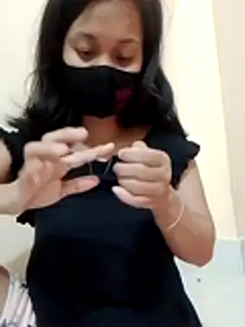 Snapshot of Sweet_Bindika07 chatting on October 26, 2025, 3:29 pm Sweet Bindika07 online show from October 26, 2025, 3:29 pm