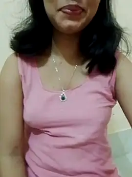 Snapshot of Sweet_Bindika07 chatting on October 27, 2025, 5:28 pm Sweet Bindika07 online show from October 27, 2025, 5:28 pm