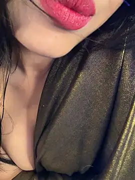 KARISHMA-STRIP online show from April 20, 2026, 6:31 pm