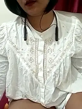 Queen Kushi4 online show from February 12, 2026, 7:31 pm