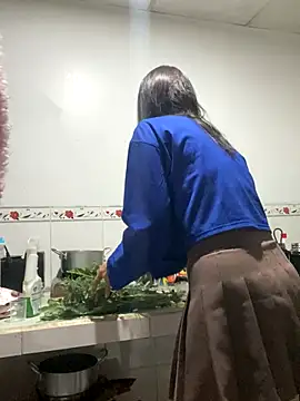   BabyShowPublic   online show from September 28, 2025, 11:59 am