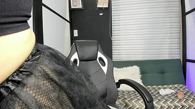 SamaraAnders  online show from November 1, 2025, 5:09 am