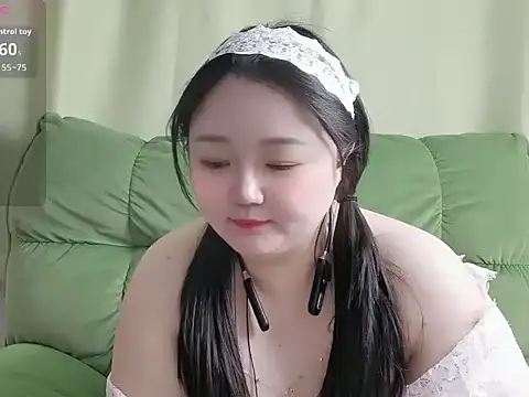 Adelle01 online show from March 16, 2026, 6:12 pm