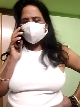 mallu-lover online show from November 15, 2025, 6:15 pm