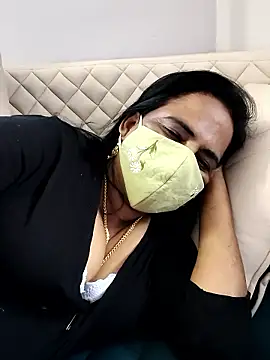 mallu-lover online show from January 11, 2026, 7:57 am